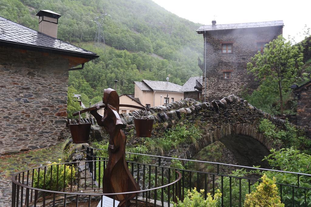 Hotel Marxant Tavascan Kültér fotó