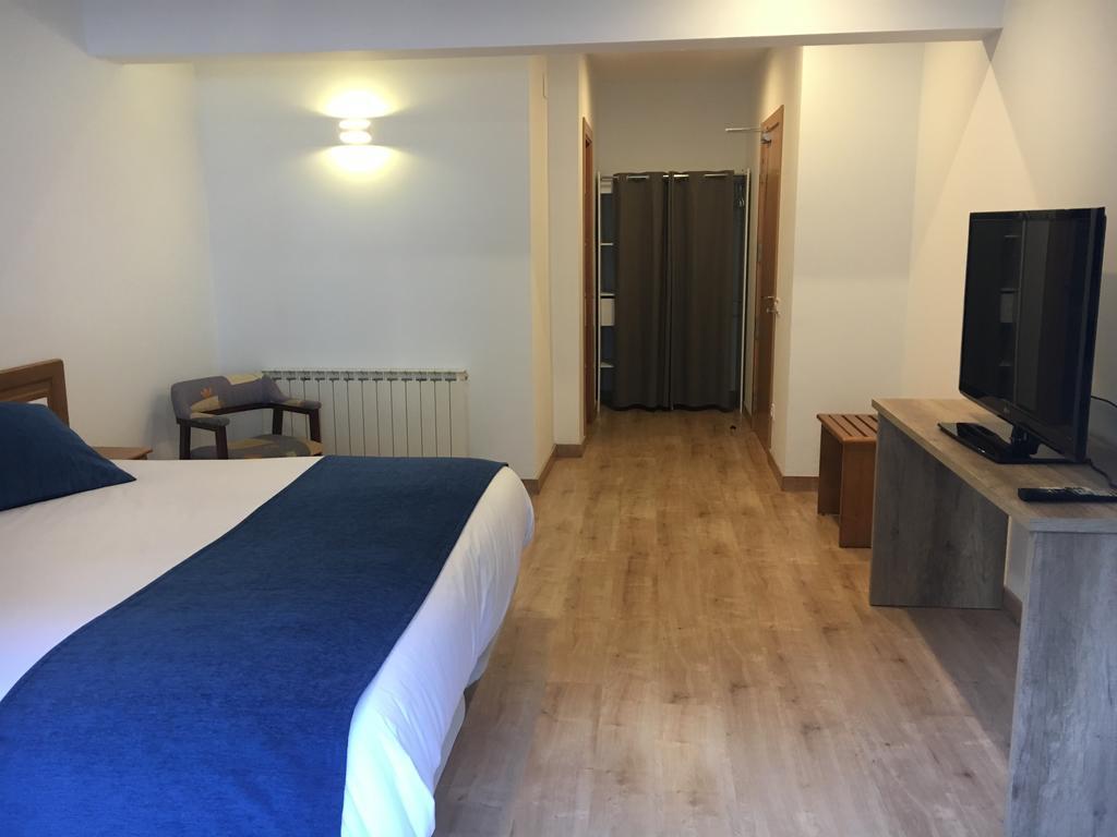 Hotel Marxant Tavascan Kültér fotó